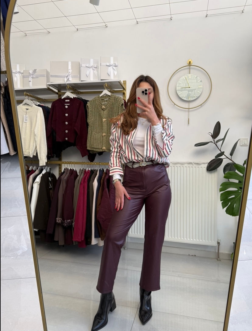 Küçük resim: MARKA TASARIMI ÇİZGİLİ TOMMY GÖMLEK