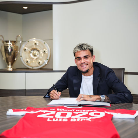Le Bayern Munich Annonce Officiellement la Signature de Luis DÃaz en provenance de Liverpool