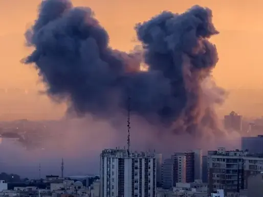 Cinquième Jour de Guerre au Moyen-Orient : Téhéran Pilonné, Tel-Aviv et Jérusalem Cibles de Missiles Iraniens