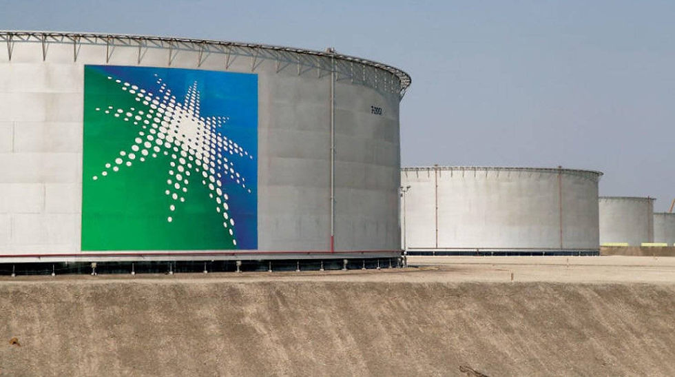 السعودية ترفع سعر بيع الخام العربي الخفيف لآسيا في نوفمبر