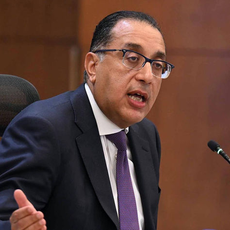 Le gouvernement égyptien révèle la date du début de la connexion électrique avec l'Arabie Saoudite