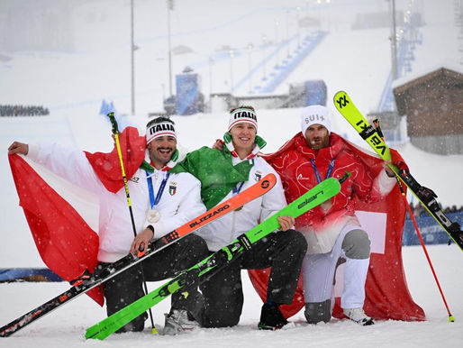 (وسائط متعددة) الإيطالي ديروميديس يتوج بالذهب في منافسات التزلج المتقاطع للرجال في التزلج الحر بأولمبياد ميلانو-كورتينا 2026
