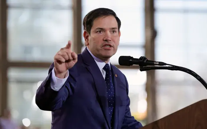 وصول وزير الخارجية الأمريكي إلى إسرائيل في زيارة لدعم تل أبيب بعد خلاف حول ضربات الدوحة