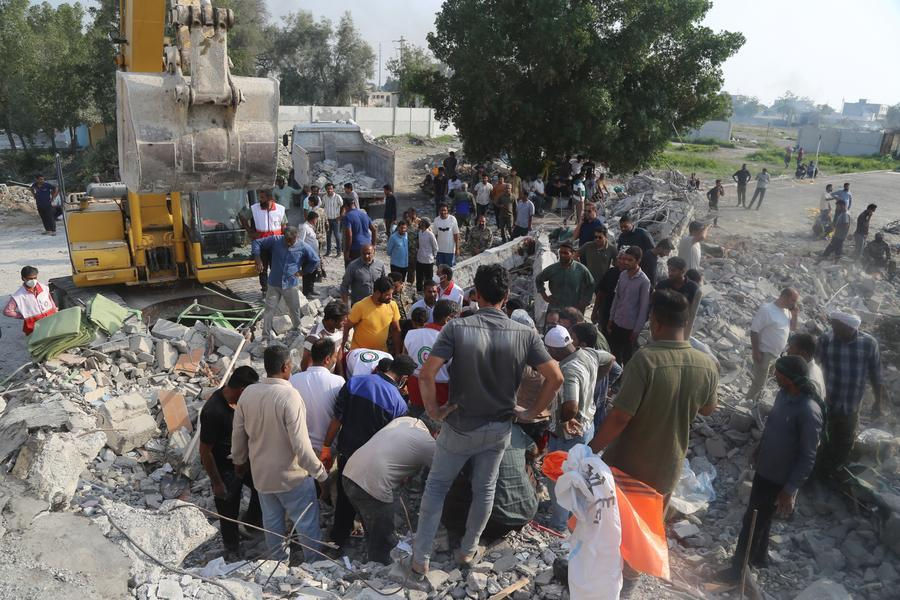  تحقيق أولي: صاروخ أمريكي وراء الضربة التي استهدفت مدرسة ابتدائية إيرانية وأسفرت عن مقتل أكثر من 160 شخصا