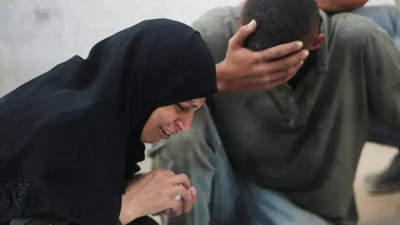 الجيش الإسرائيلي يتقدم في غزة: تصعيد عسكري واتهامات بالإبادة الجماعية