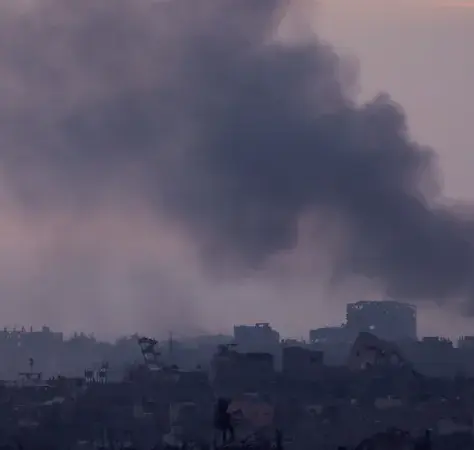 عشرات القتلى والجرحى أثر غارات إسرائيلية على مناطق في غزة