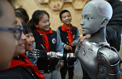 "بكين تلامس الخليج": شركات التكنولوجيا الصينية تقتحم الأسواق العربية الناشئة وتضخ زخماً جديداً في التنقل الذكي والتجارة الإلكترونية