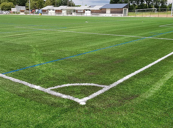 stadecarhaix.jpg