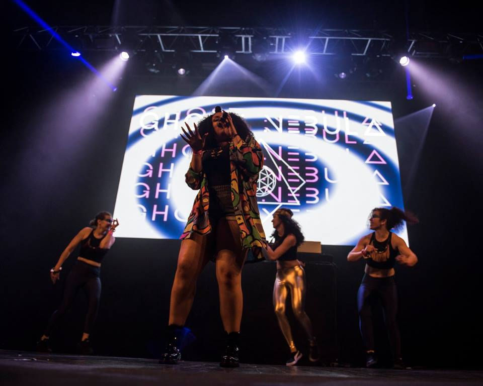 GHOST NEBULA Feat. LUCYL CRUZ & CIE EMERGENCE 2. Pic by Aurelien Giller