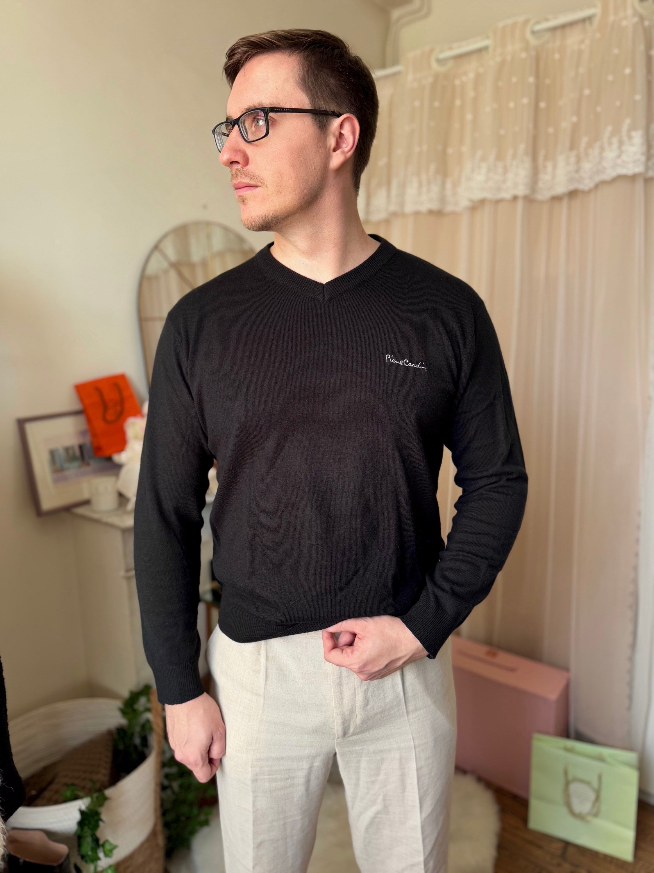 Pull pierre Cardin noir en bon état taille xl 