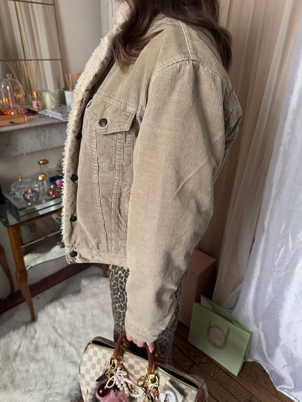 Miniature : Manteau beige levis avec doublure intérieur en très bon état taille s 