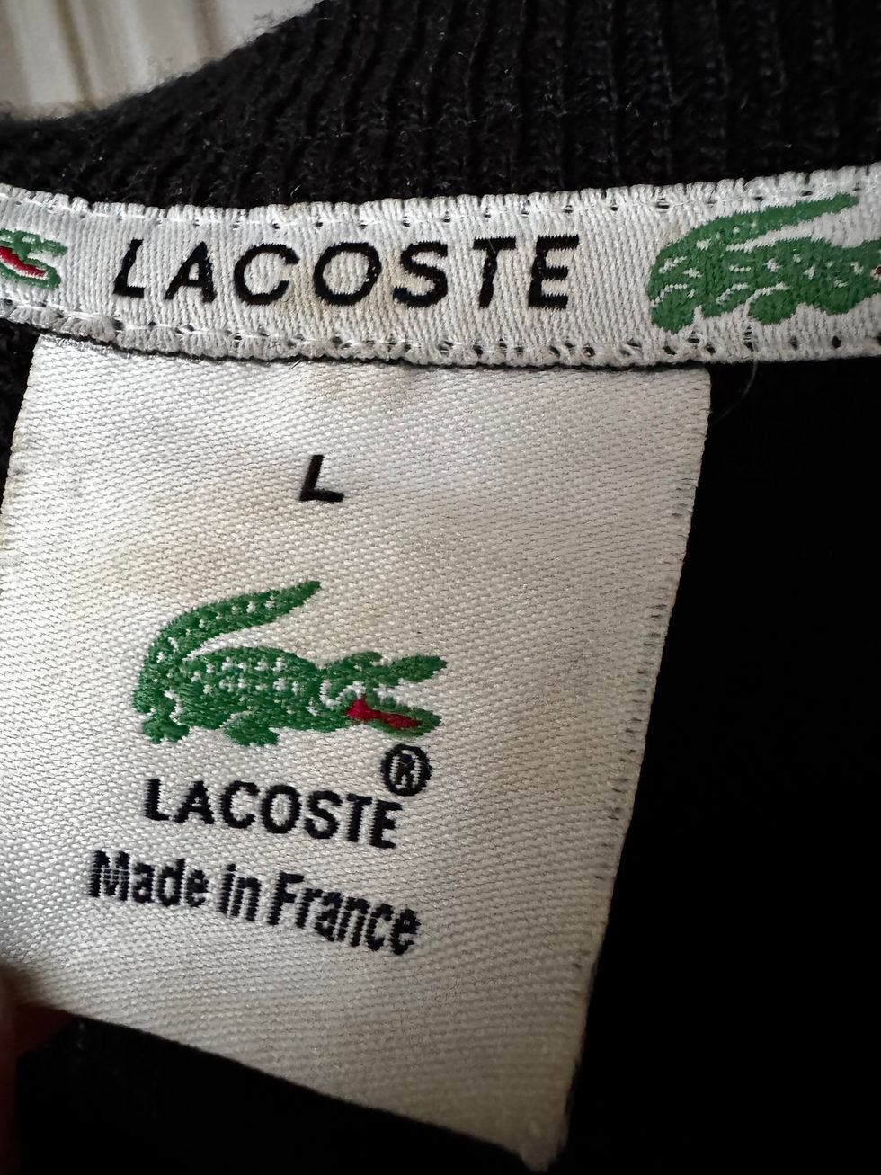 Miniature : Pull Lacoste taille xxl noir en très bon état