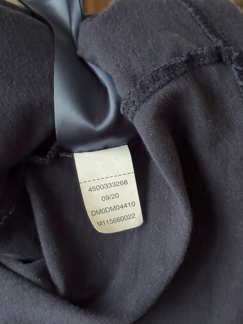 Miniature : T shirt tommy Hilfiger bleu marine en bon état en coton taille l 