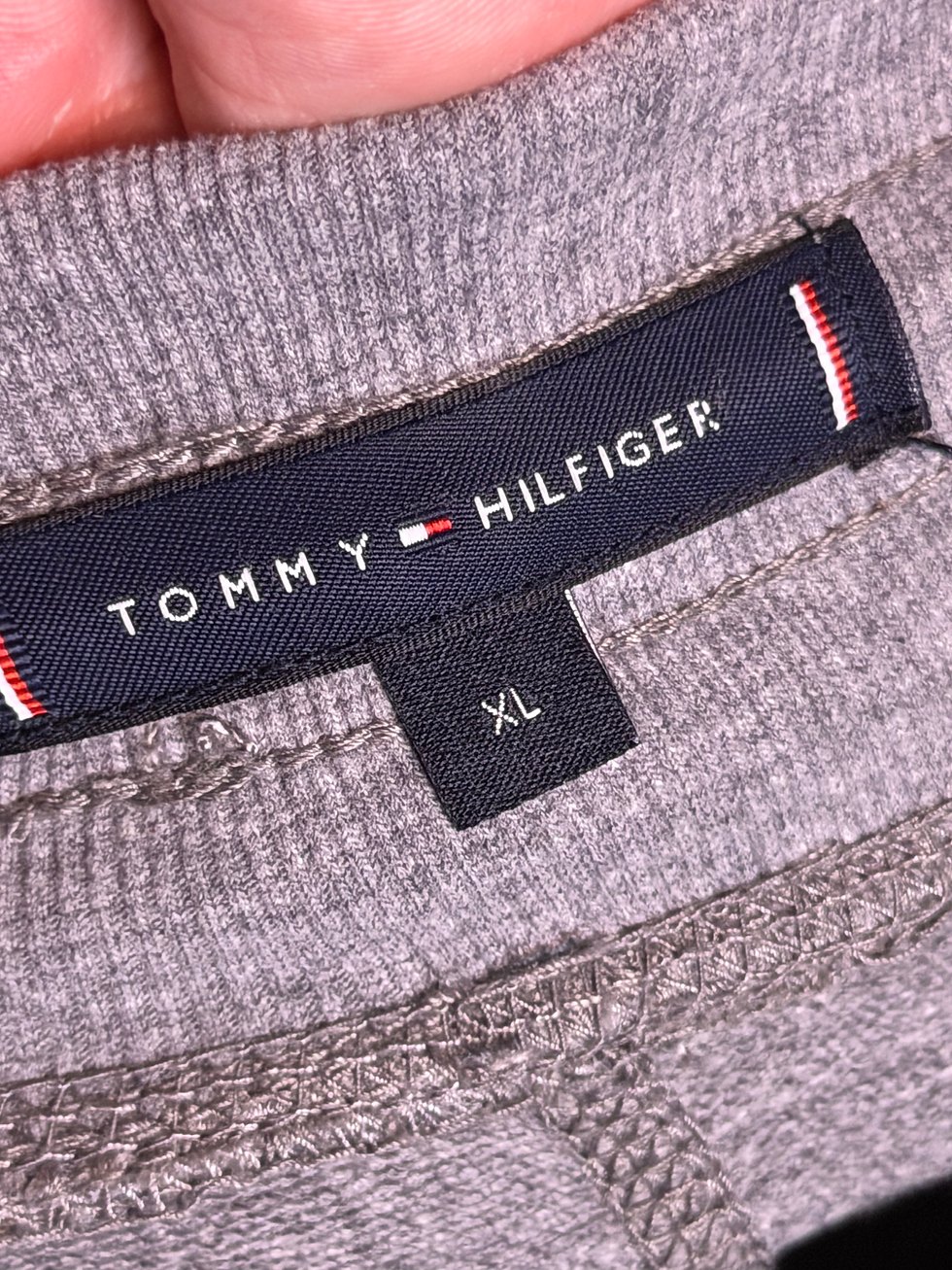 Miniature : Jogging tommy Hilfiger taille xl gris en très bon état 