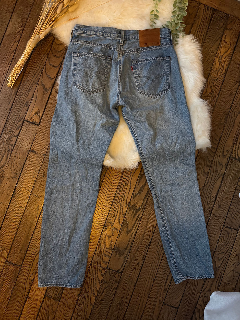 Miniature : Jeans Levis bleu 501 w28 l30 en bon état taille 38 cm longueur 101cm