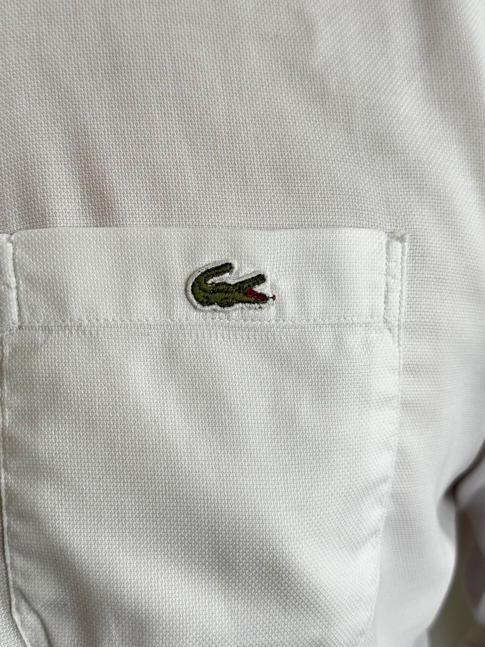 Miniature : Chemise Lacoste blanche en très bon état taille xl 100% coton 