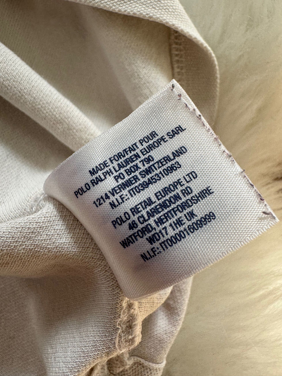 Miniature :  Polo enfant taille m blanc en très bon état en coton 