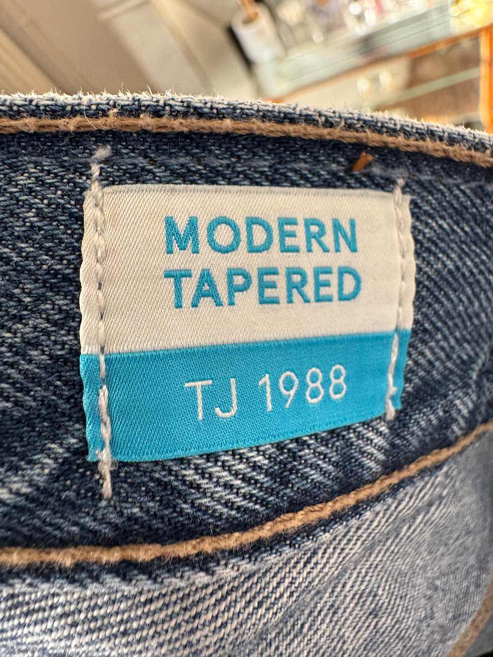 Miniature : Jeans Tommy Hilfiger bleu en très bon état w32l32 taille 44-45cm longueur 106cm 