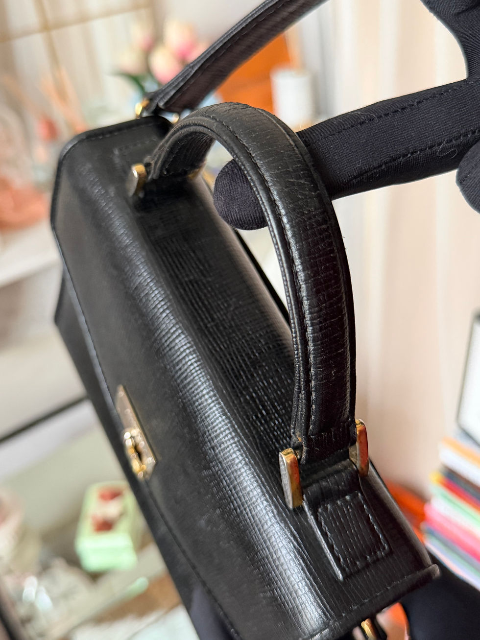 Miniature : Sac Courrèges vintage – Cuir texturé noir