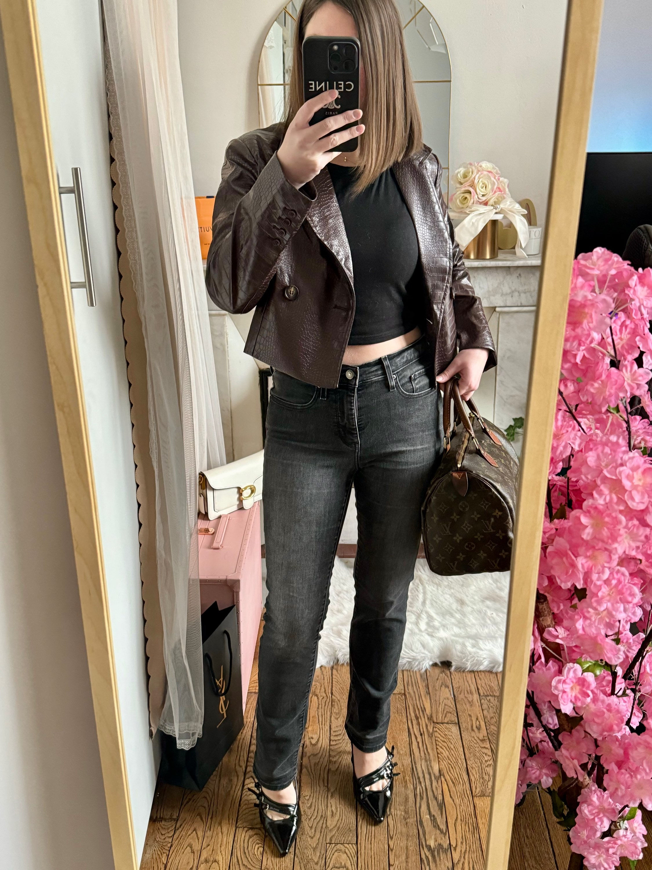 Jeans noir Lévis taille 40 cm longueur 100cm en bon état 