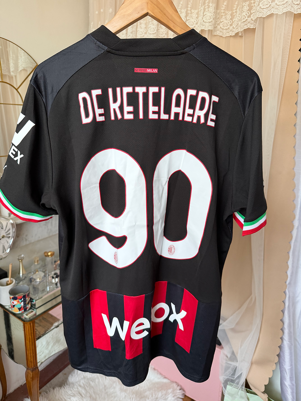 Miniature : Maillot de foot puma inter Milan floque de ketelaere taille L en noir et rouge