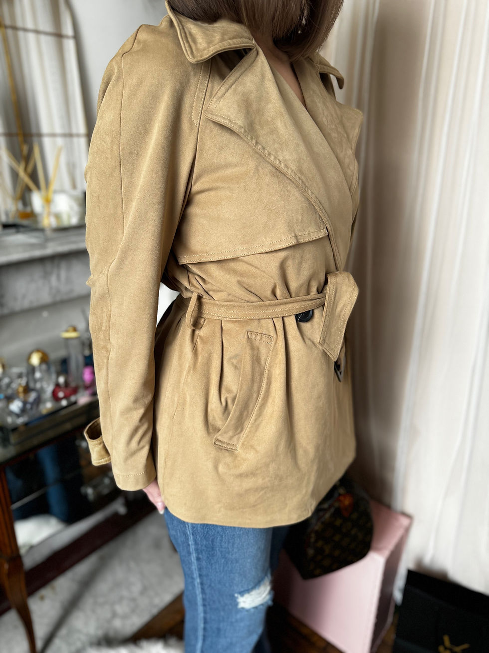 Miniature : Manteau Zara avec ceinture taille S couleur beige style daim en très bon état