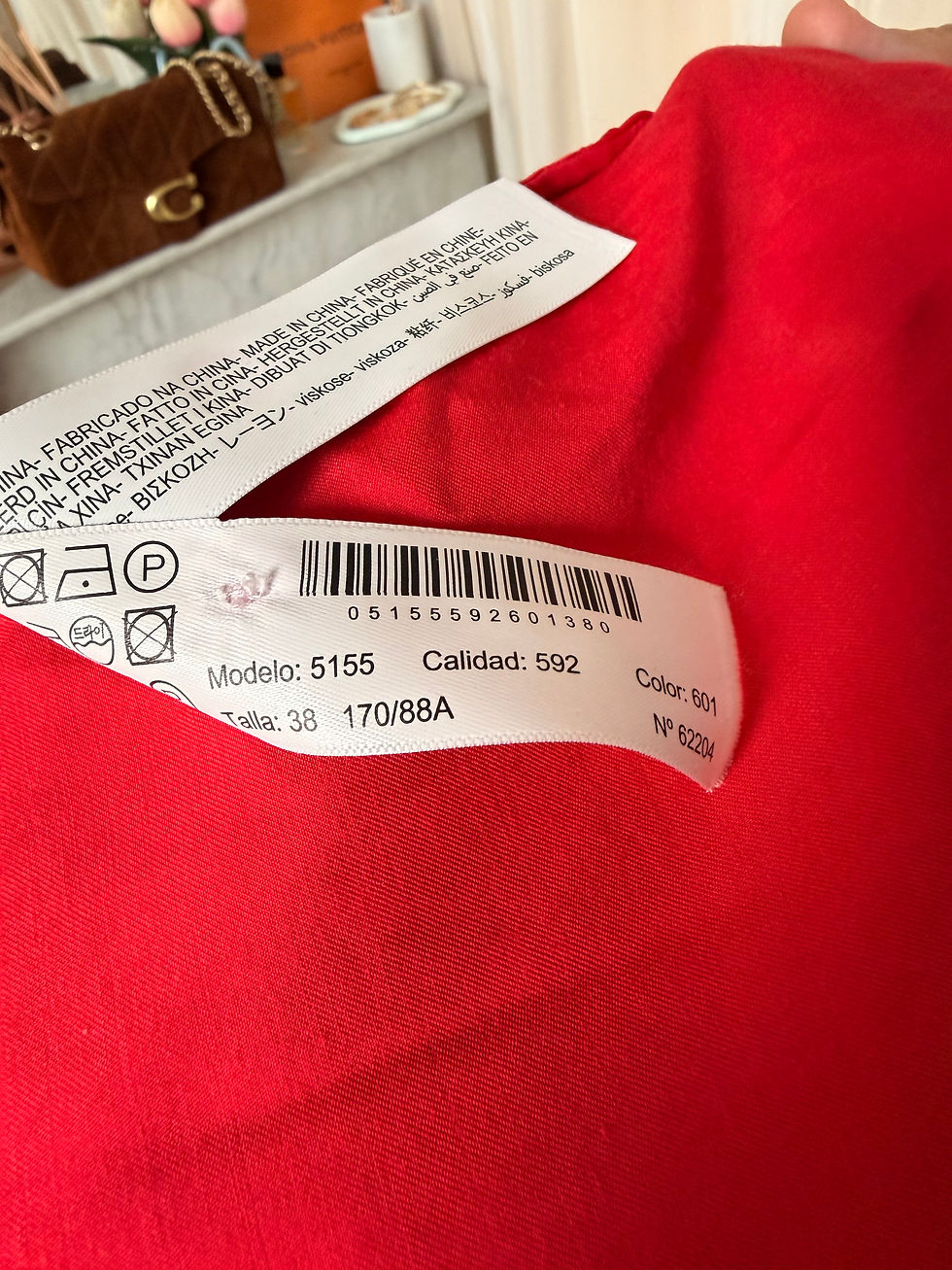 Miniature : Chemise Massimo dutti taille m neuf avec étiquette couleur rouge 