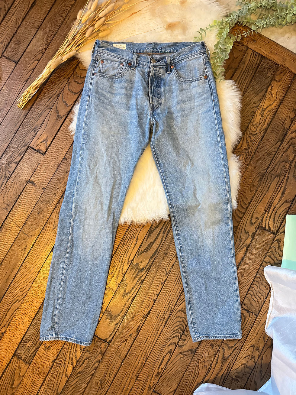 Miniature : Jeans Levis bleu 501 w28 l30 en bon état taille 38 cm longueur 101cm