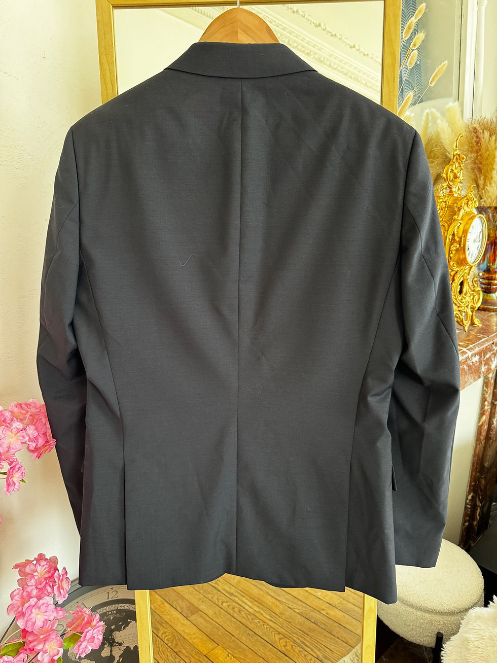 Miniature : Blazer boss noir  taille 48 en très bon état avec de la laine du viscose 