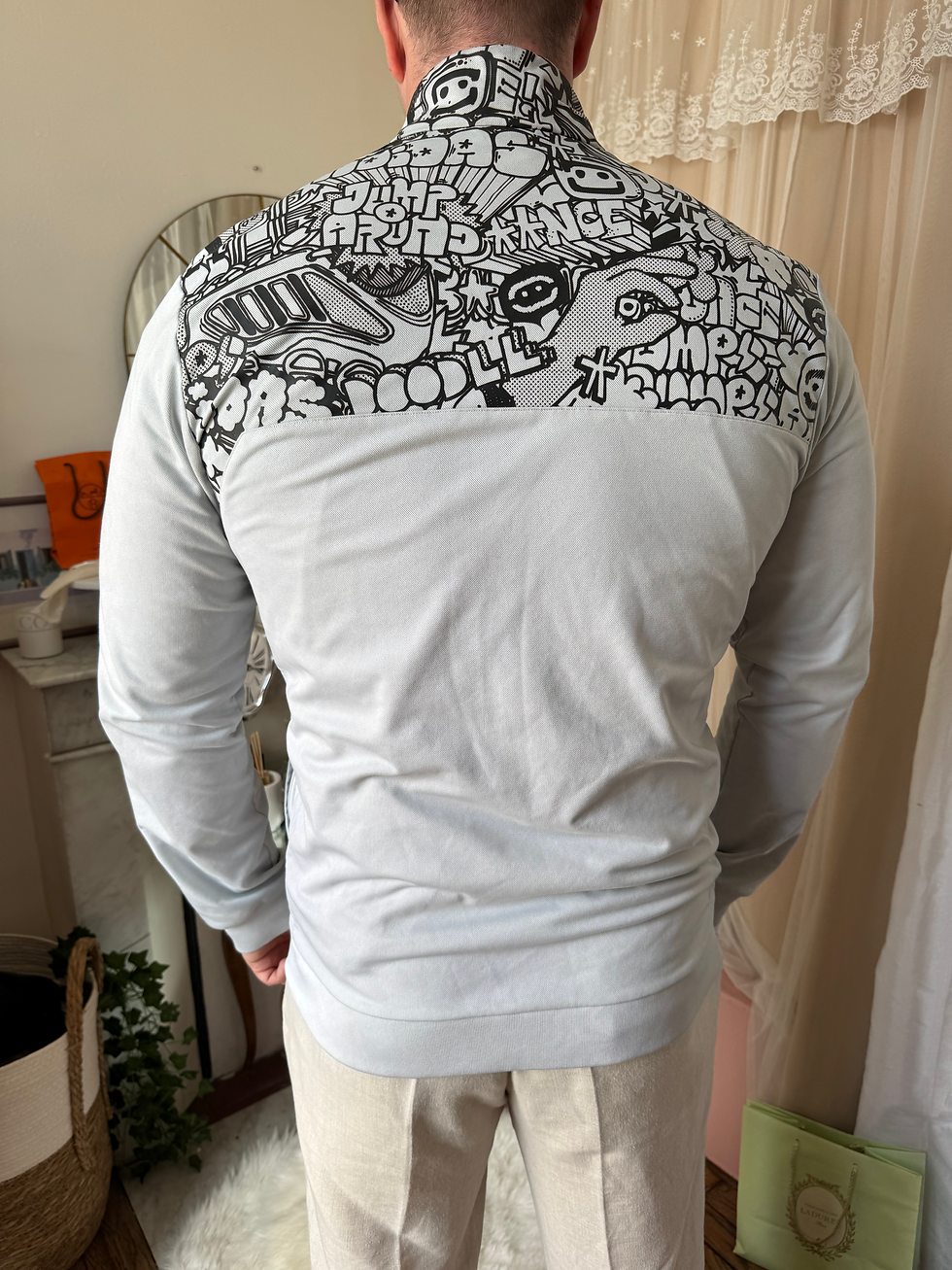 Miniature : Veste jogging adidas gris en très bon état taille xl 