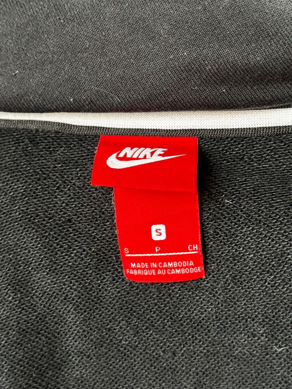Miniature : Sweat Nike capuche taille s noir en bon état avec zip 