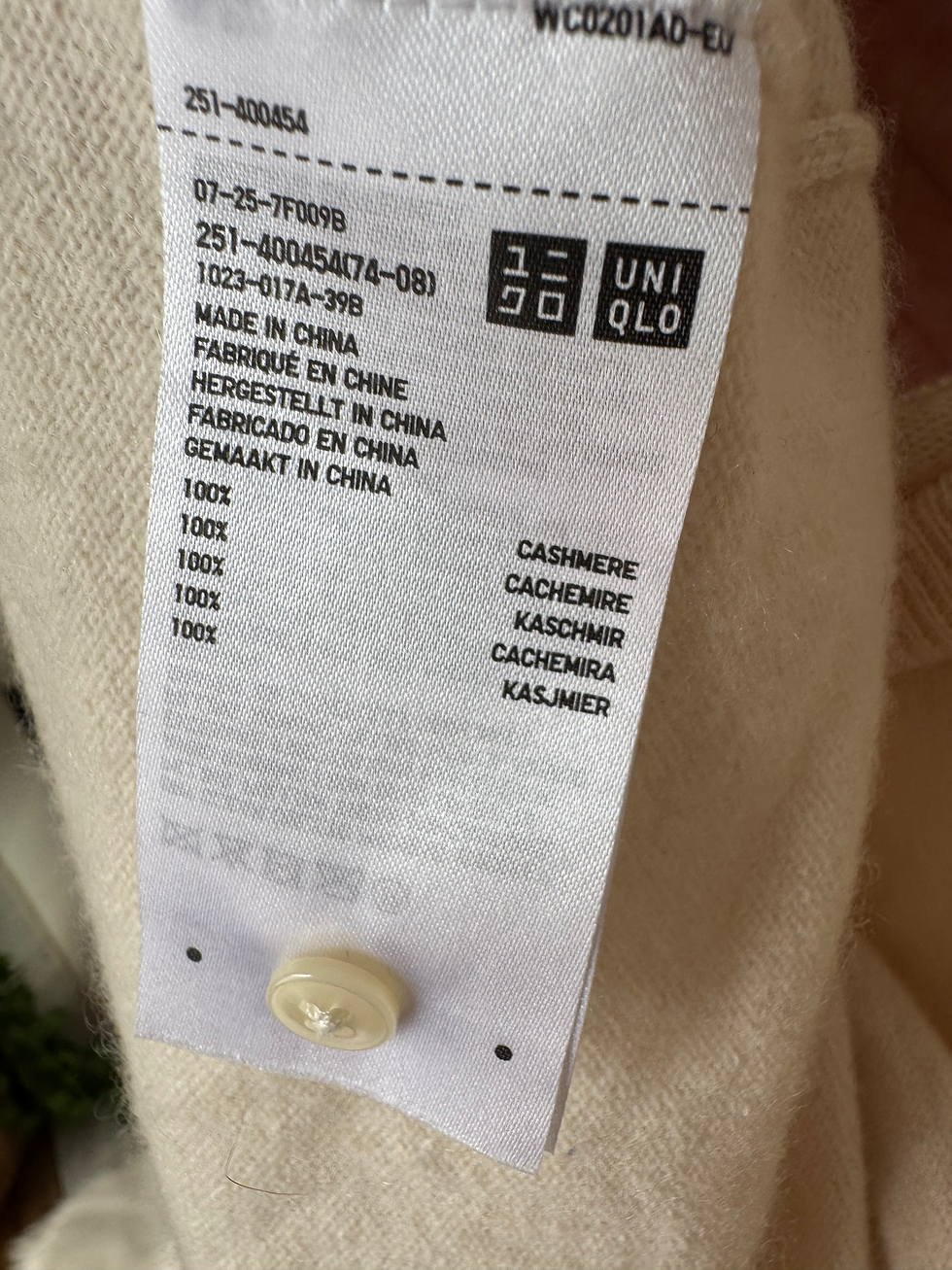 Miniature : Cardigan uniqlo taille xxl en cachemire couleur beige en bon état