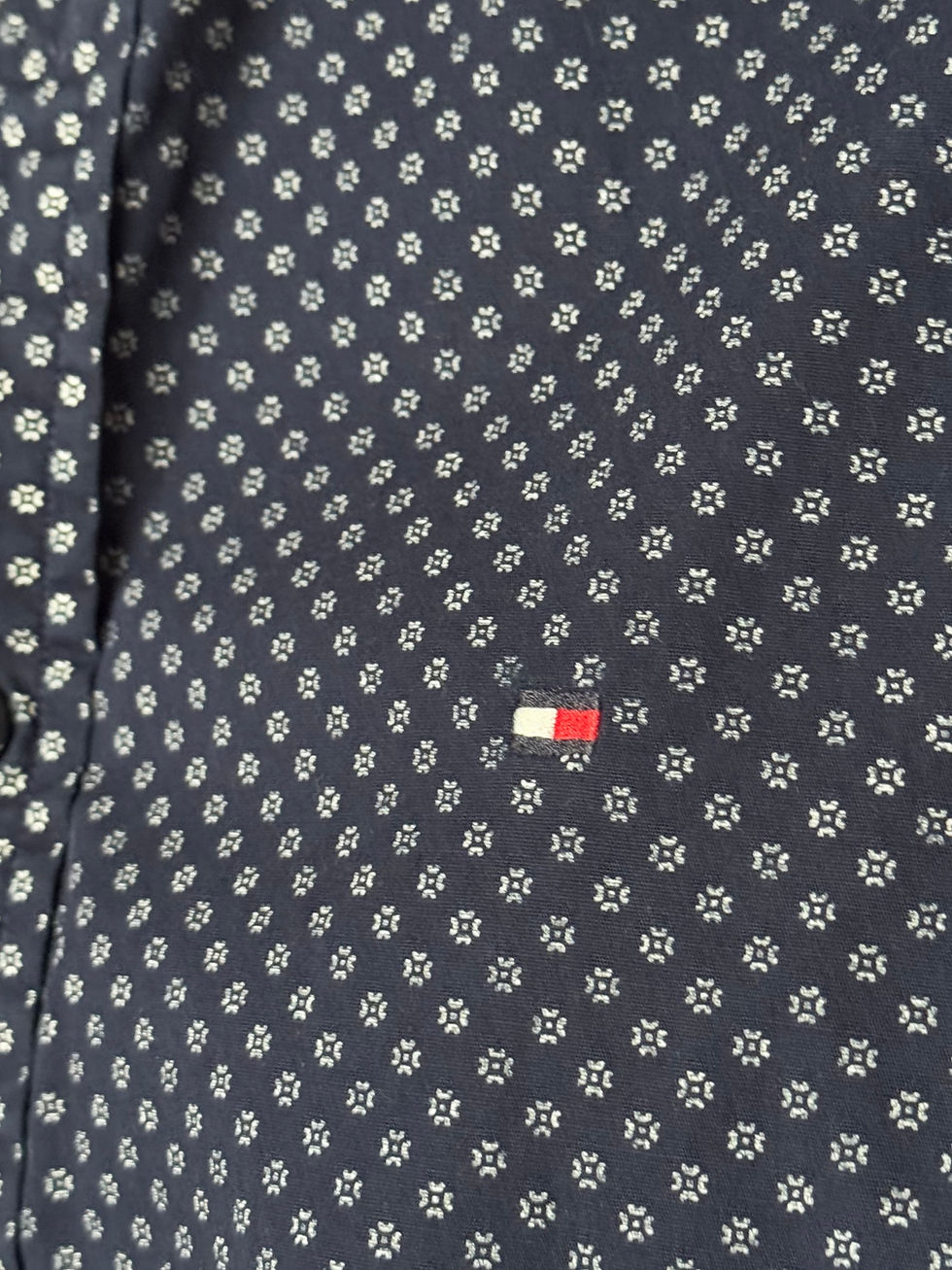 Miniature : Chemise tommy Hilfiger bleu marine avec motif en bon état en coton taille m 