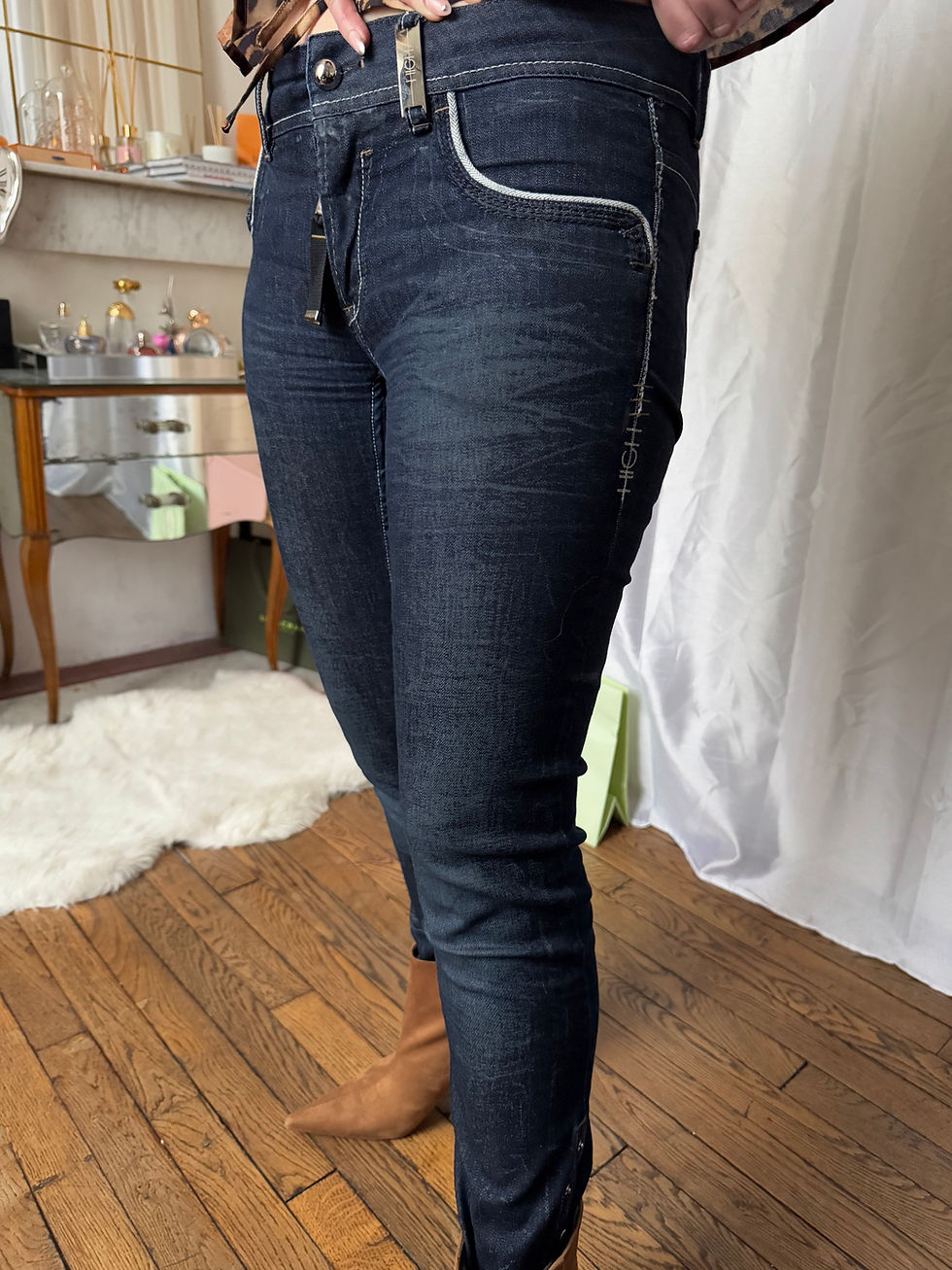 Miniature : Jeans high taille basse en bon état bleu taille 38 taille 40 cm longueur 90 cm