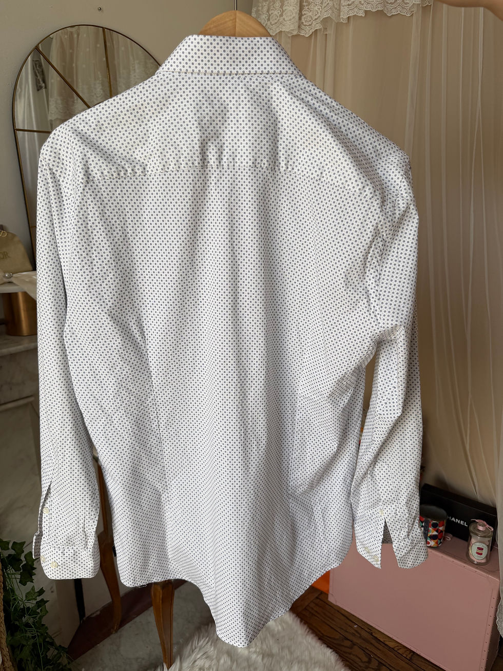 Miniature : Chemise Izac taille L blanche avec motifs en très bon état 
