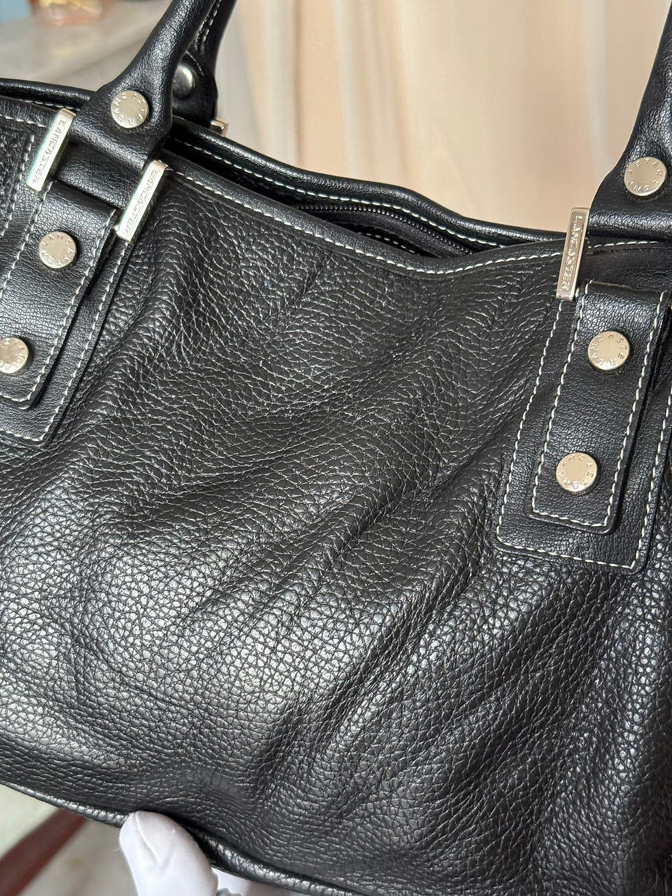 Miniature : Sac Lancaster noir en cuir en très bon état 