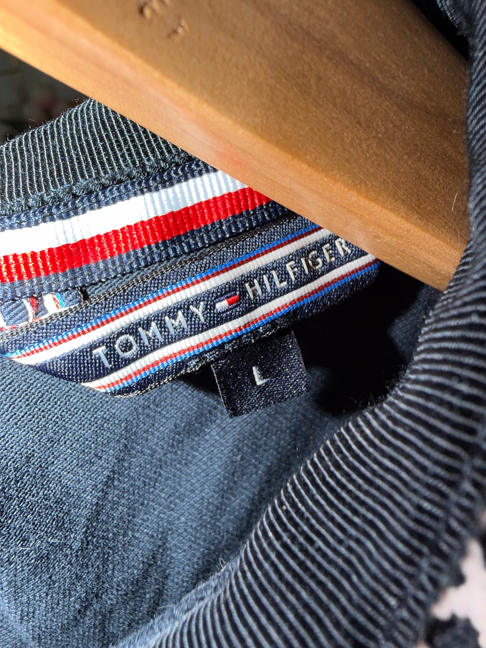 Miniature : Polo tommy Hilfiger taille l bleu marine en très bon état 