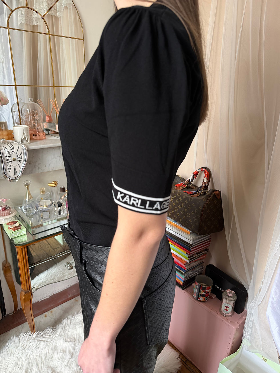 Miniature : T shirt Karl lagerfeld taille l noir et blanc en très bon état 