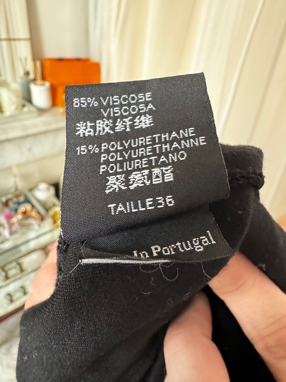 Miniature : Veste cop copine noir en très bon état taille s en viscose 
