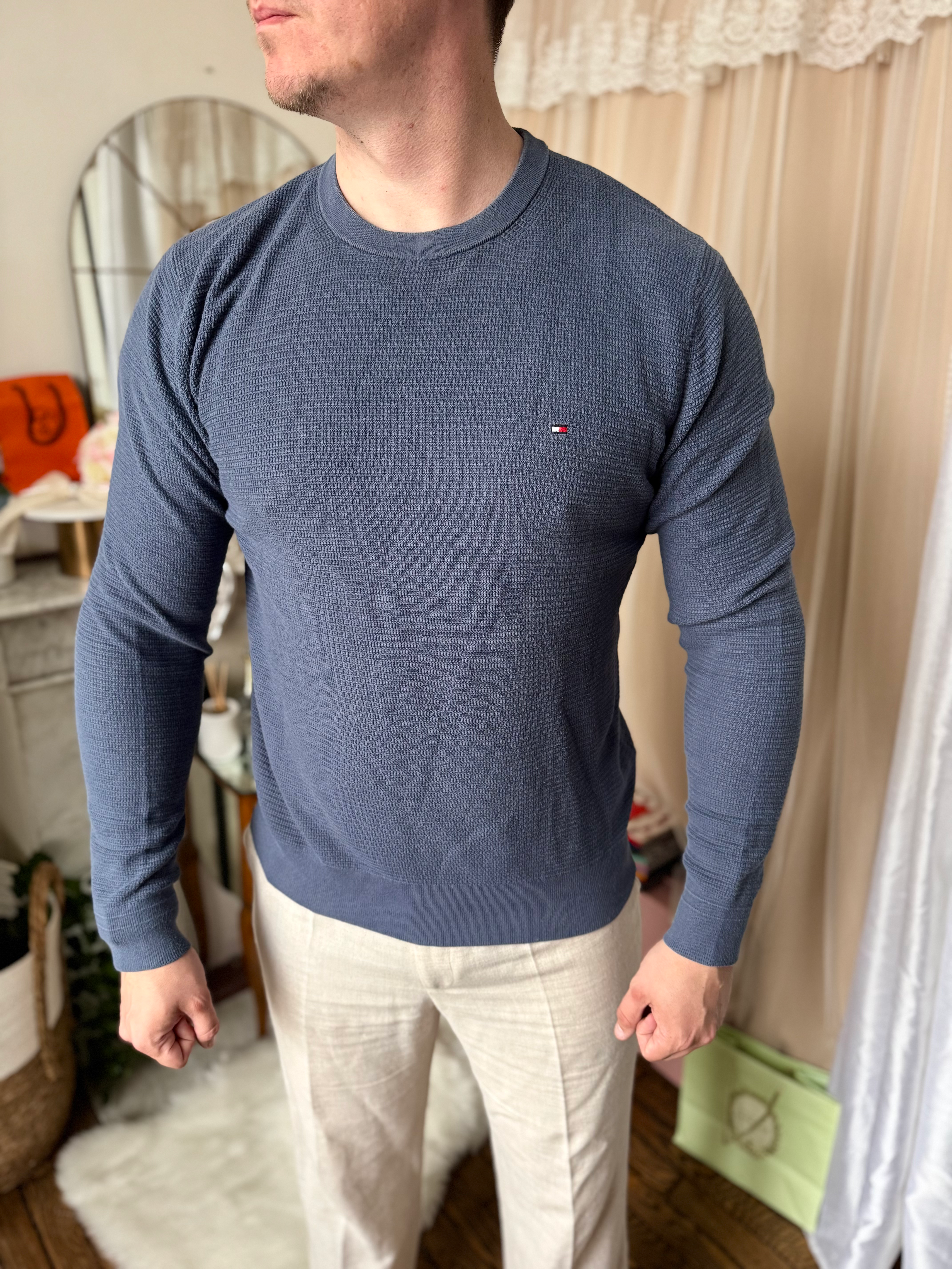 Sweat tommy Hilfiger bleu en bon état taille L 