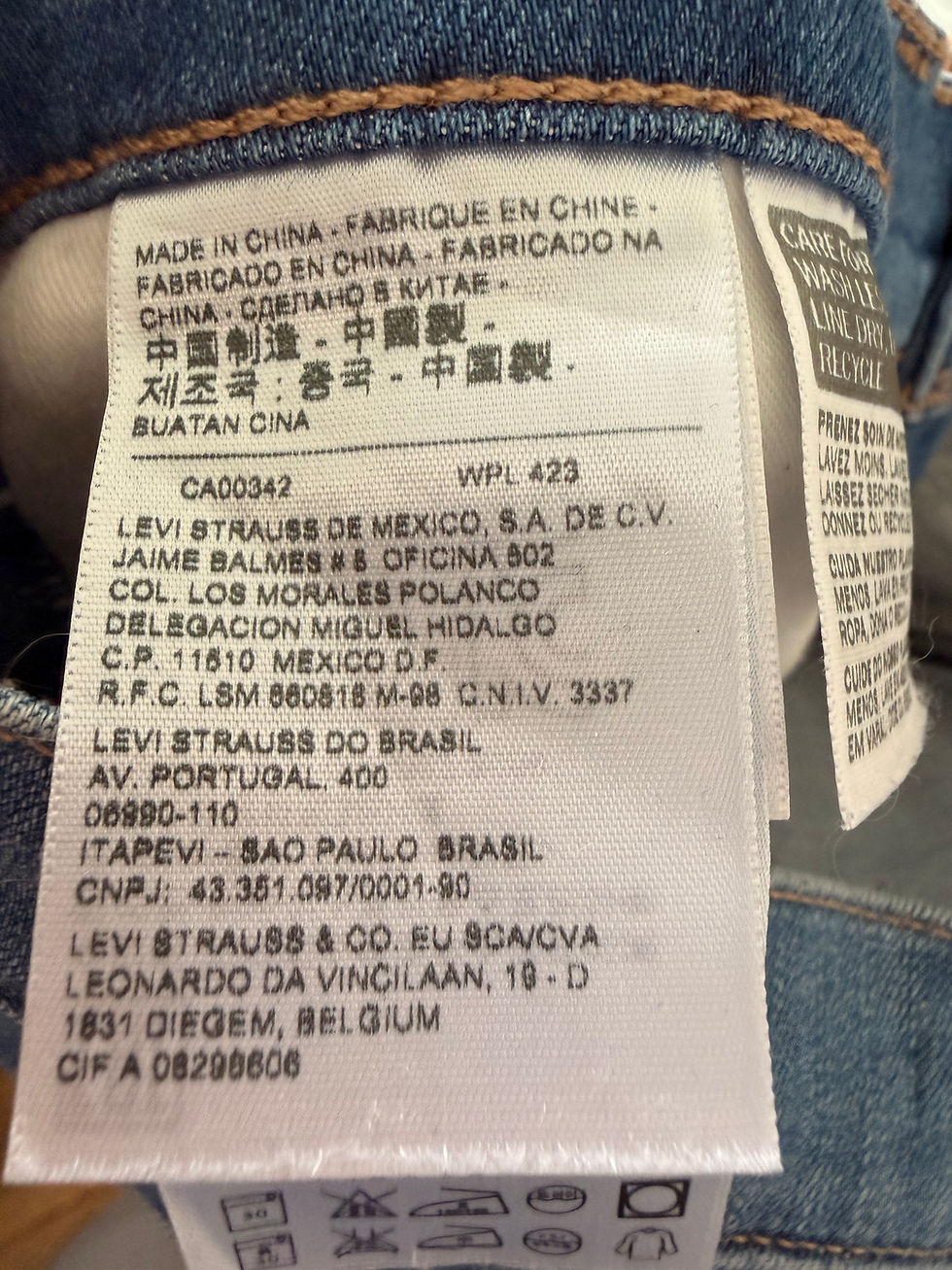 Miniature : Jeans Levis femme w29 bleu en très bon état taille 39cm longueur 115cm 
