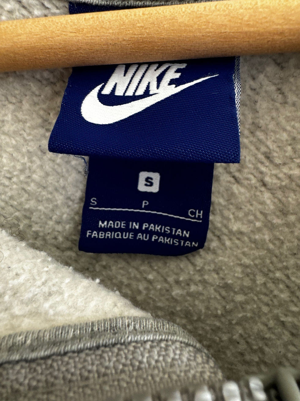 Miniature : Survêtement Nike à capuche taille M en bon état