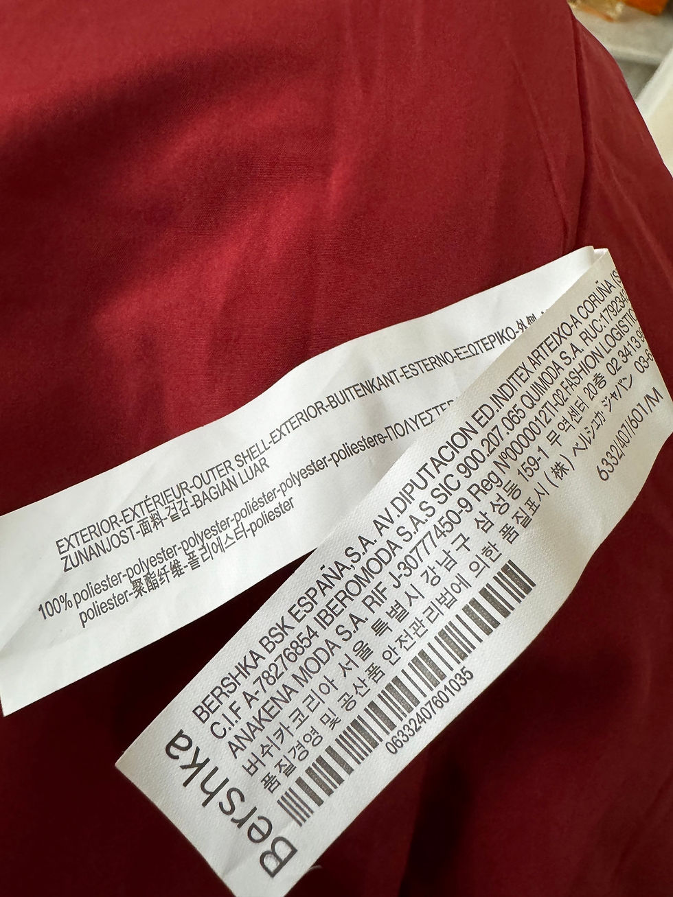 Miniature : Manteau bershka taille m rouge en très bon état 