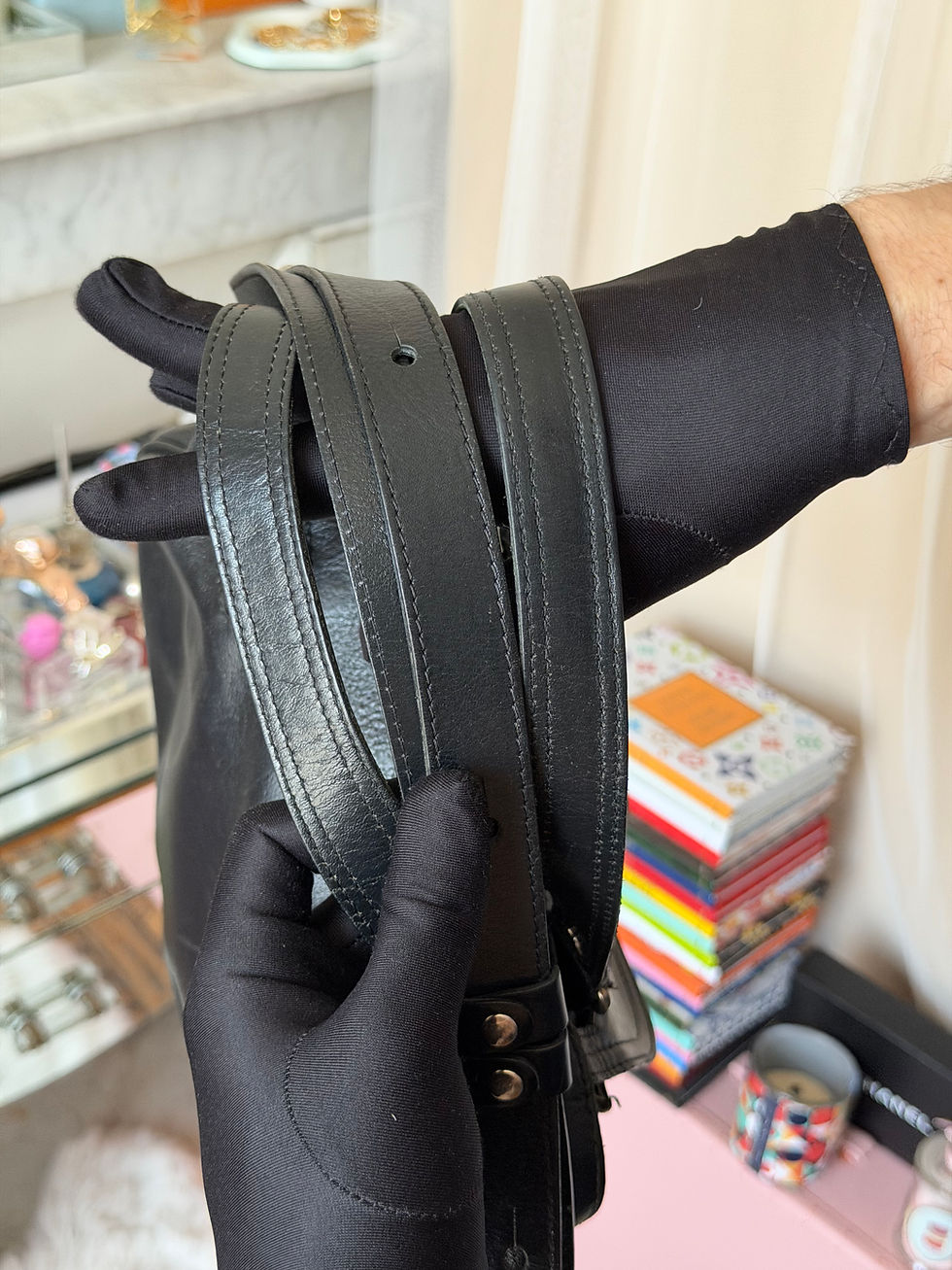 Miniature : Sac à main le tanneur noir en cuir en très bon état