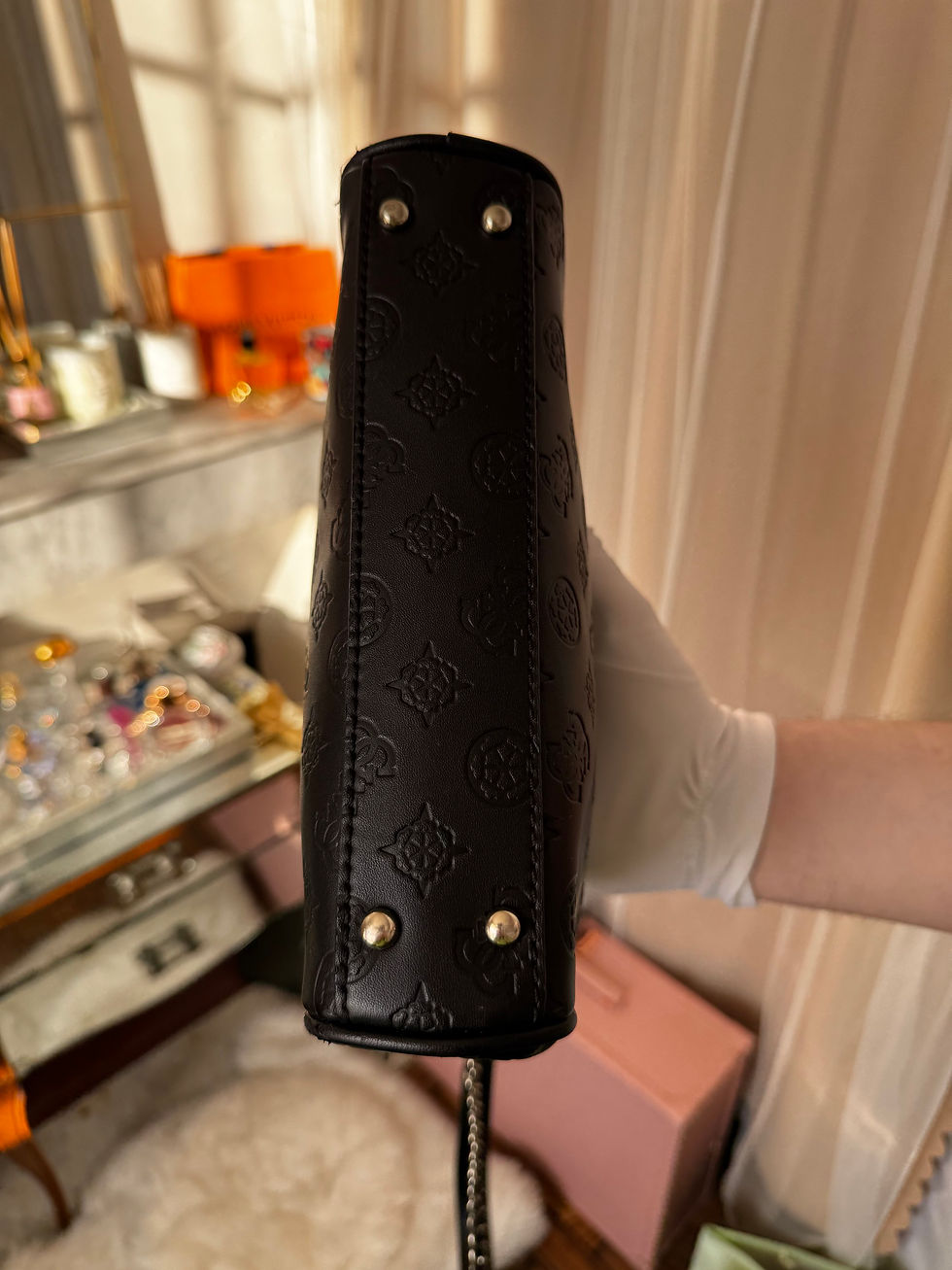 Miniature : Sac à main bandoulière guess , noir en très bon état
