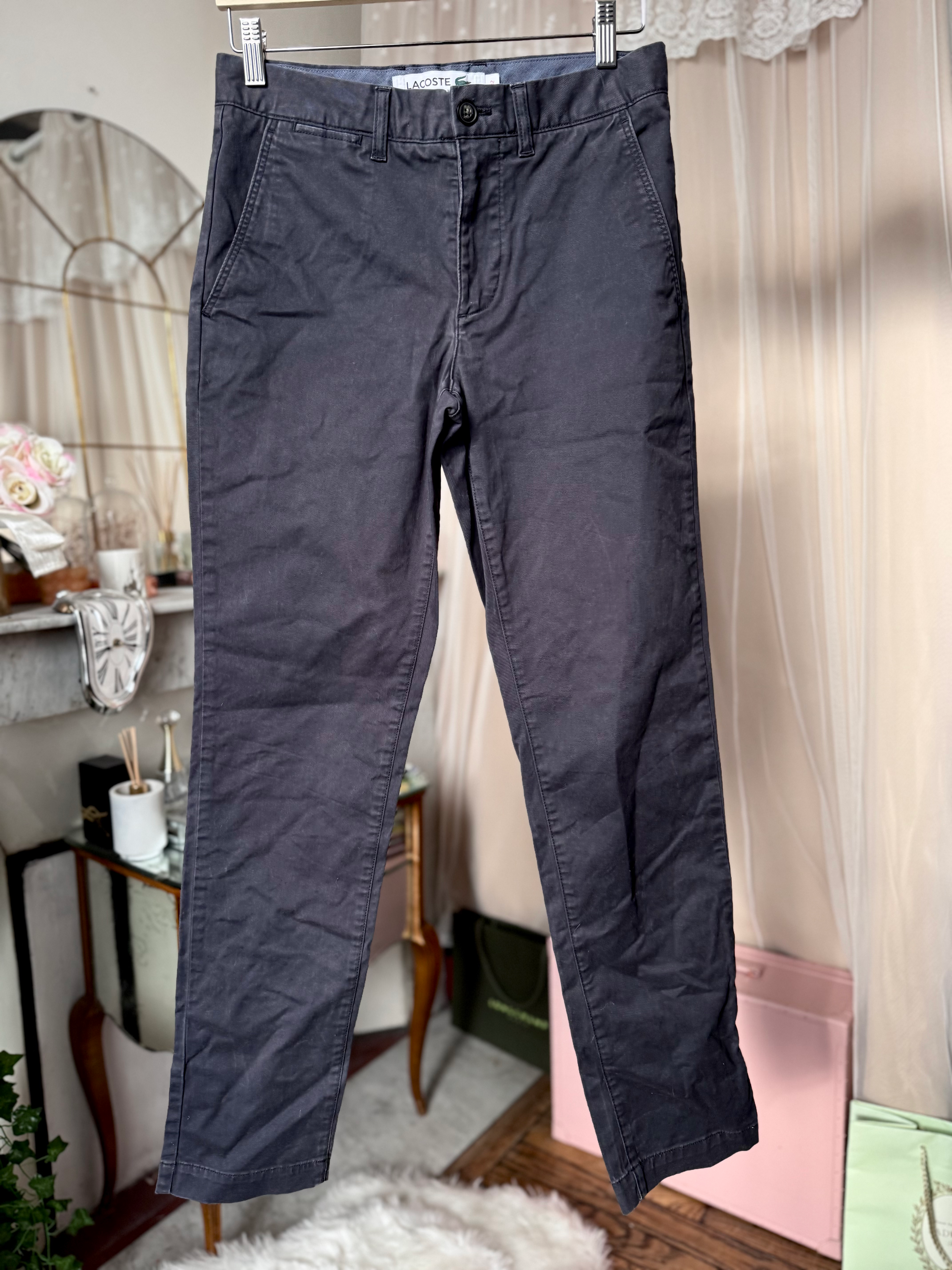 Chinos Lacoste gris en bon état w38 l32 taille 38 cm longueur 105cm 