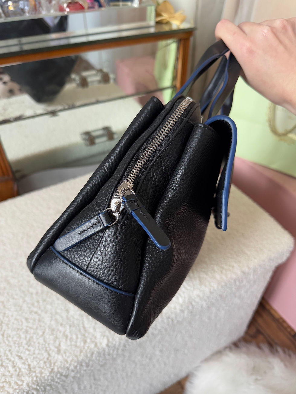 Miniature :  Sac à main le tanneur noir en très bon état