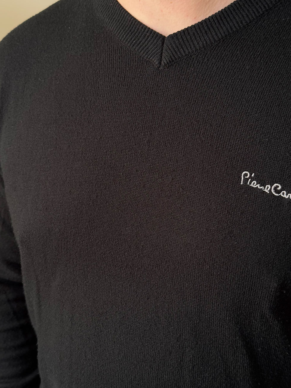 Miniature : Pull pierre Cardin noir en bon état taille xl 
