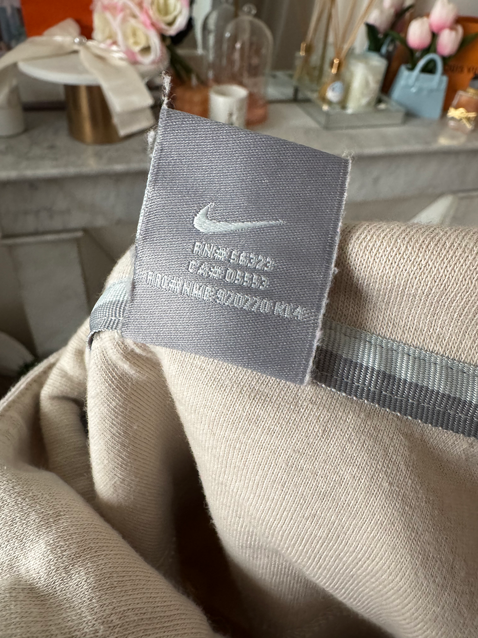 Miniature : Sweat Nike beige /crème taille L en très bon état 