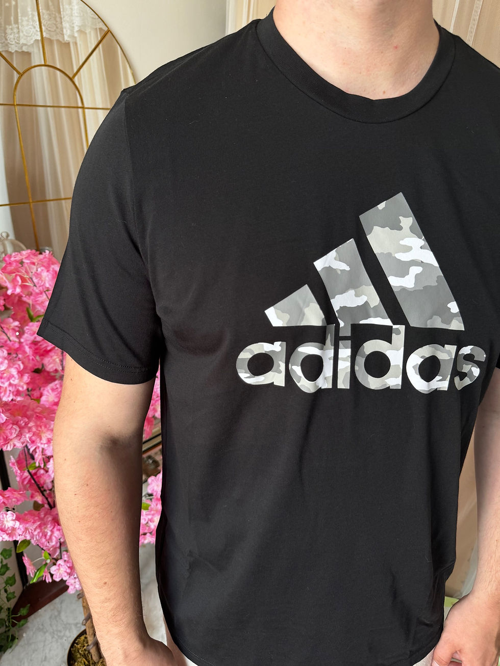 Miniature : T shirt adidas xl noir en très bon état 